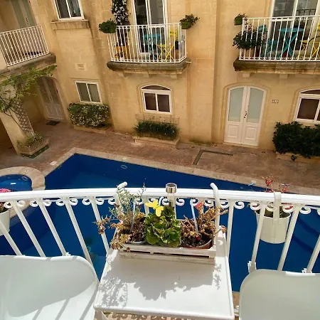 Daire Gozo Ta Cenc With Communal Pool